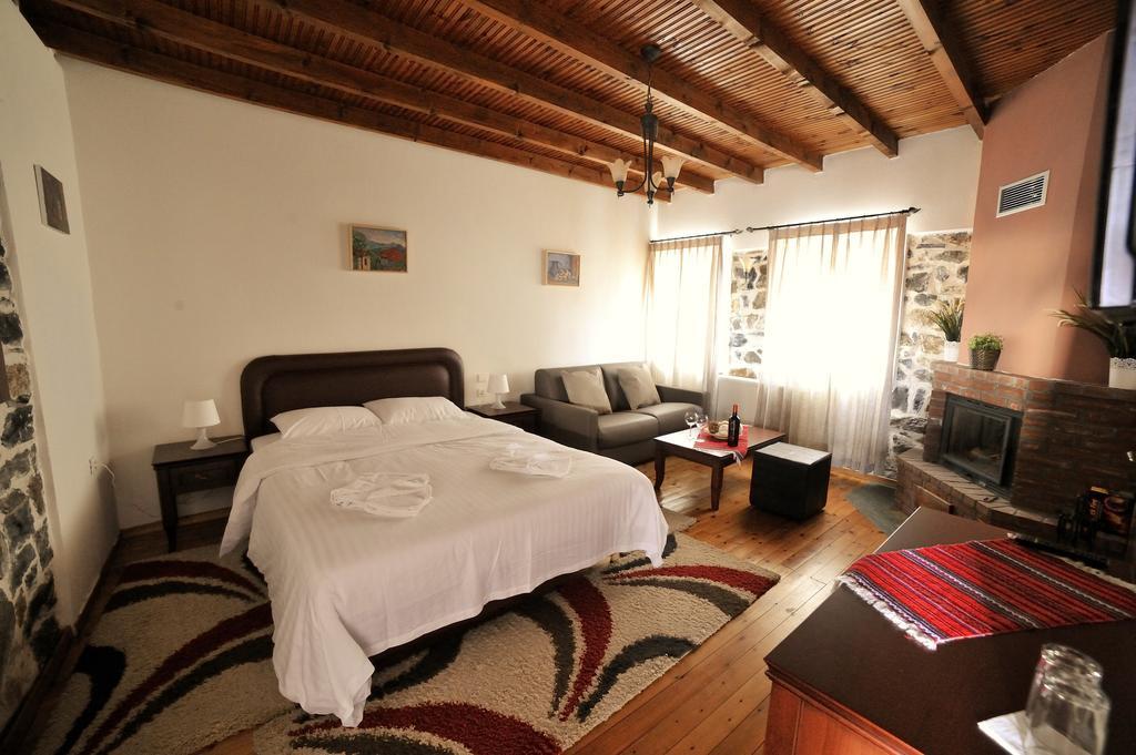Guesthouse Papastoikou Agios Athanasios  Eksteriør billede